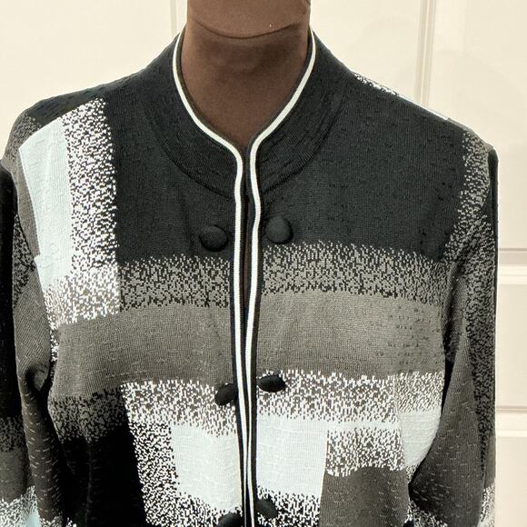 Ming Wang Women’s Black Gray Blue Geometric Art to Wear Sweater Cardigan Size XL - Picture 2 of 13